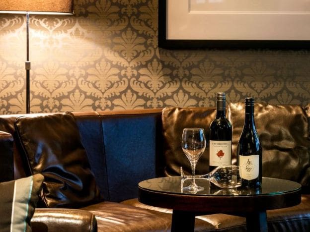 InterContinental Melbourne Club Bar