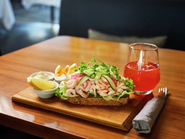 Bistro_MS_Polarlys_Hurtigruten_150678_1920_Photo_Kristian_Dale